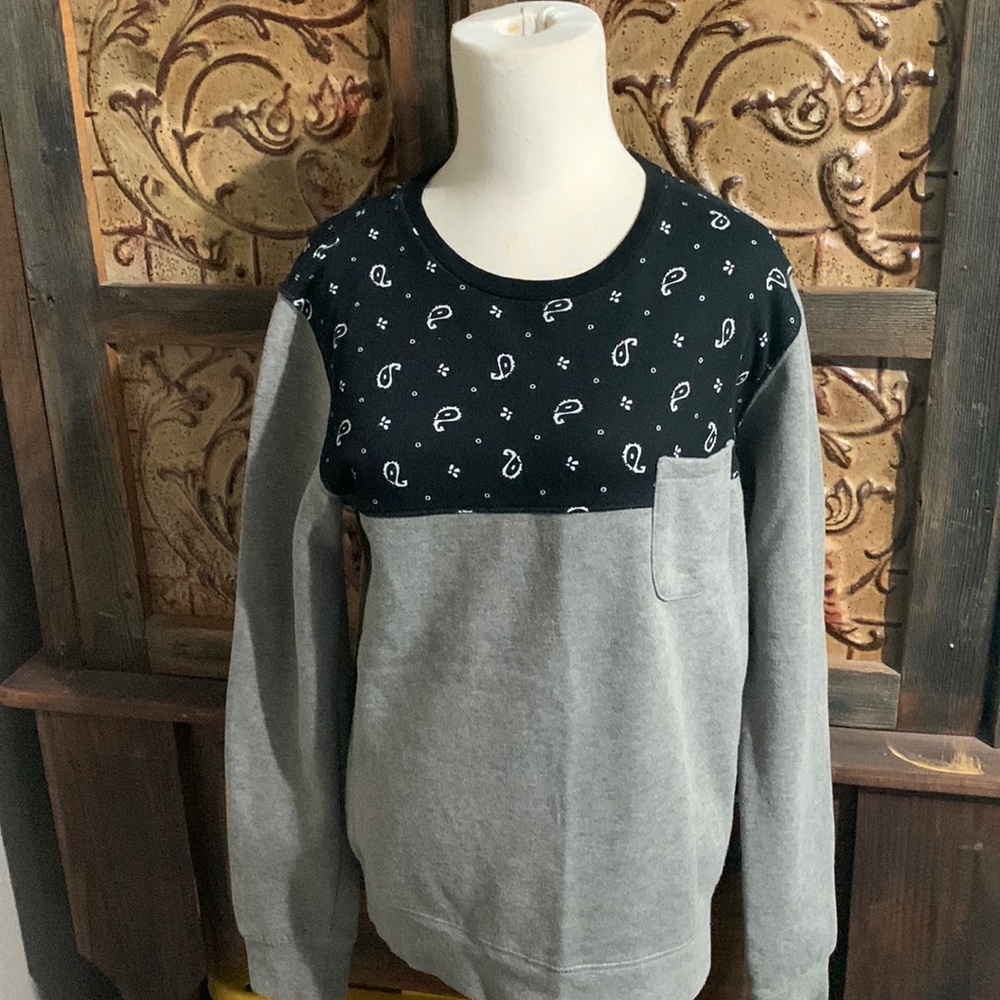 Mens Small "On The Byas" sweatshirt, NEVER USED